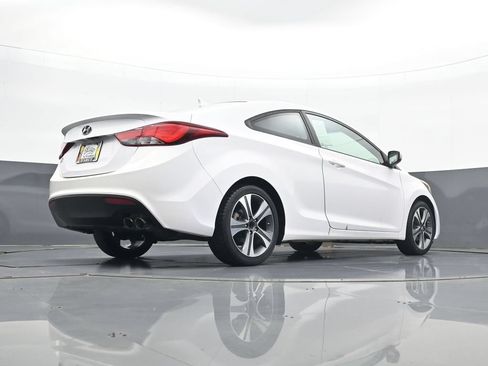 Used 2014 Hyundai Elantra FWD image 25