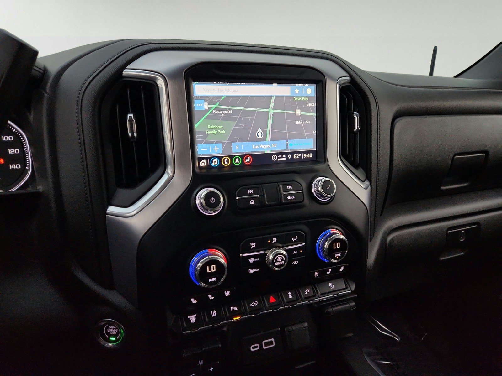 Used 2021 GMC Sierra 2500 SLT w/ SLT Preferred Package AWD/4WD image 20