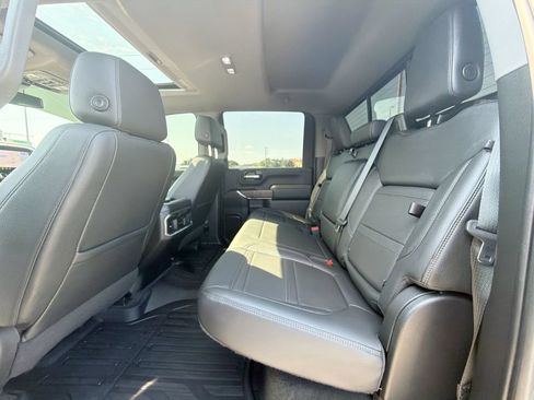 Used 2022 GMC Sierra 2500 Denali AWD/4WD image 16