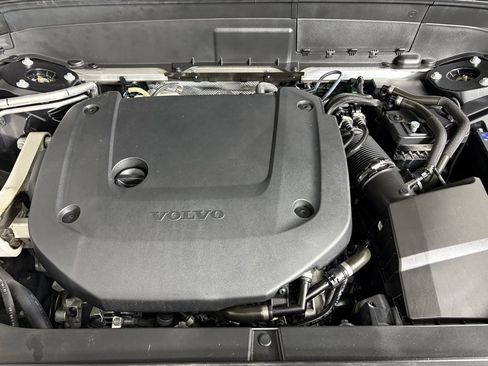 Used 2024 Volvo XC90 B6 Plus w/ Protection Package Premier image 40