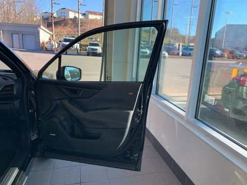 Used 2024 Subaru Forester Wilderness w/ Convenience Package image 25