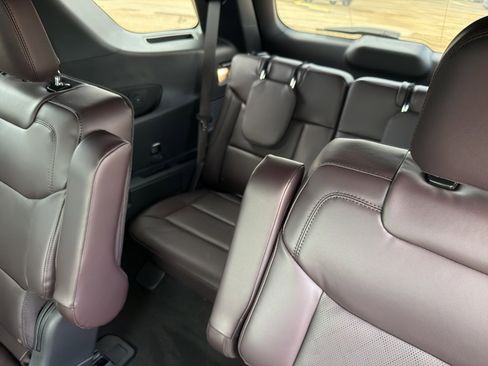 New 2026 Ford Explorer Platinum image 24