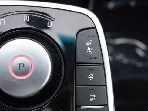 Certified 2022 Kia Niro EX Premium w/ Cold Weather Package image 29