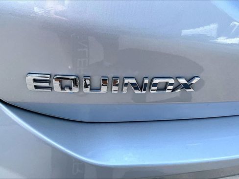 Used 2021 Chevrolet Equinox LT FWD image 30