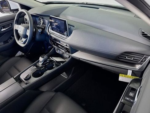 New 2026 Nissan Rogue SV image 31