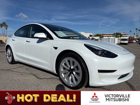 Used 2022 Tesla Model 3 Long Range image 1