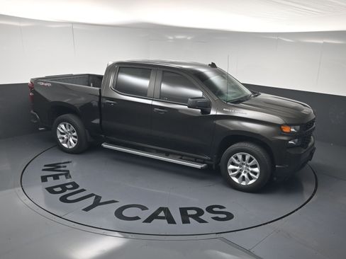 Used 2022 Chevrolet Silverado 1500 Custom w/ Safety Confidence Package AWD/4WD image 23