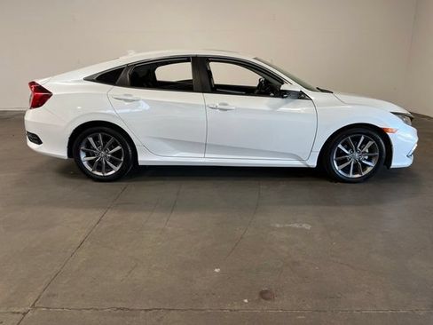 Used 2019 Honda Civic EX image 2