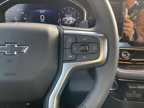 New 2026 Chevrolet Silverado 1500 LT Trail Boss w/ Convenience Package II image 18