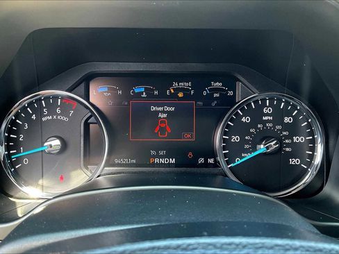 Used 2020 Ford Expedition XLT w/ Equipment Group 202A image 23