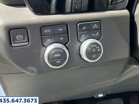 Used 2023 GMC Sierra 1500 SLT w/ SLT Convenience Package AWD/4WD image 11