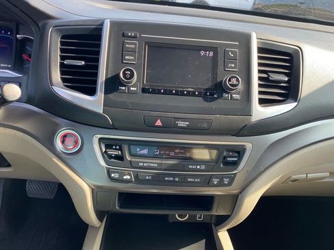 Used 2019 Honda Pilot LX image 11