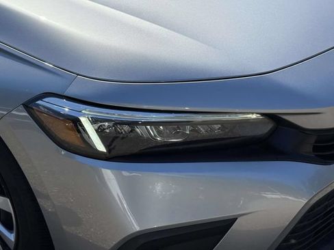 Used 2023 Honda Civic LX image 8