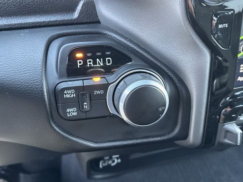 Used 2024 RAM 2500 Big Horn w/ Safety Group image 25