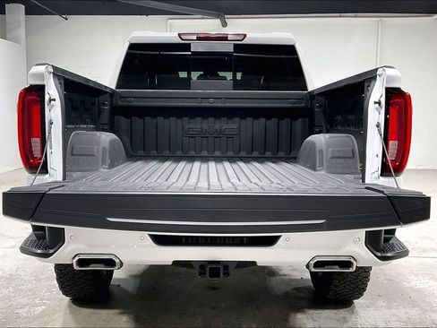 Used 2026 GMC Sierra 1500 AT4 w/ AT4 Preferred Package AWD/4WD image 35