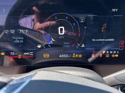 Used 2025 Chevrolet Equinox ACTIV w/ Safety and Technology Package AWD/4WD image 18