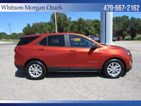Used 2020 Chevrolet Equinox LS w/ LS Convenience Package FWD image 17
