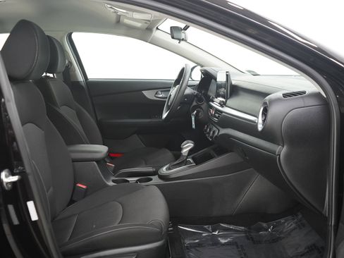 Used 2023 Kia Forte LX FWD image 11