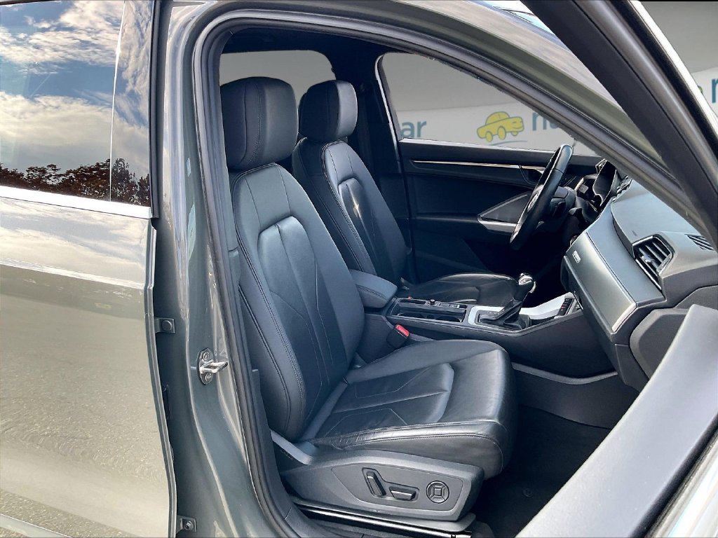 Used 2025 Audi Q3 2.0T Premium AWD/4WD image 10