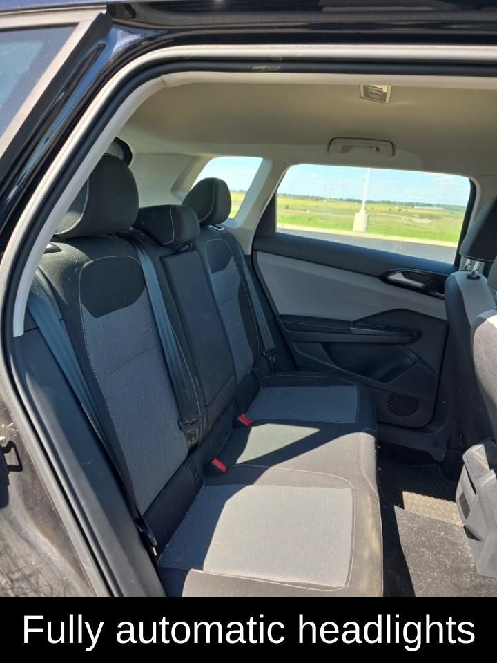 Used 2024 Volkswagen Taos S AWD/4WD image 6