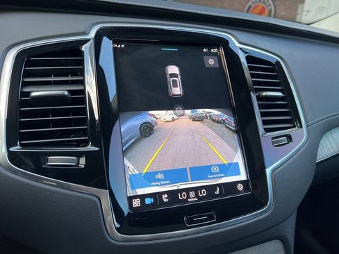 Used 2023 Volvo XC90 B6 Ultimate image 4