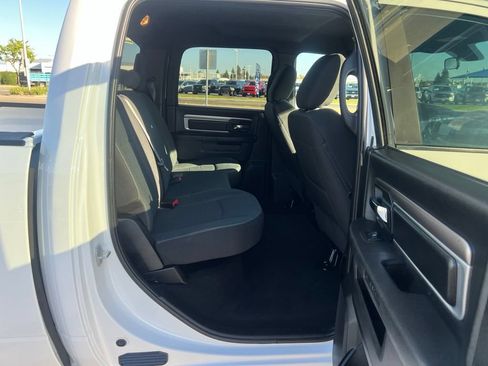 Used 2024 RAM 1500 Warlock RWD image 43