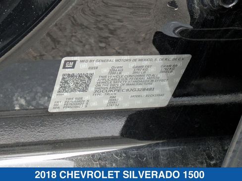Used 2018 Chevrolet Silverado 1500 Custom w/ Custom Value Package AWD/4WD image 36