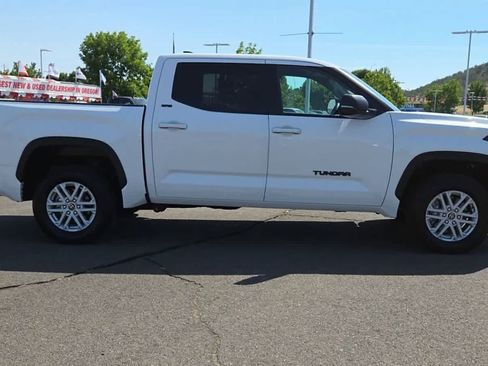 Used 2024 Toyota Tundra SR5 w/ SR5 Premium Package AWD/4WD image 9