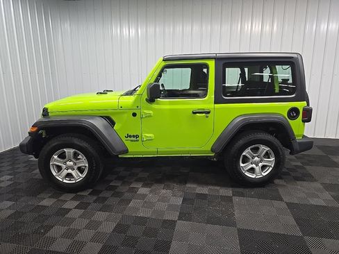 Used 2021 Jeep Wrangler Sport AWD/4WD image 5
