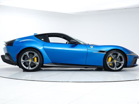 Certified 2025 Ferrari 12Cilindri RWD image 37