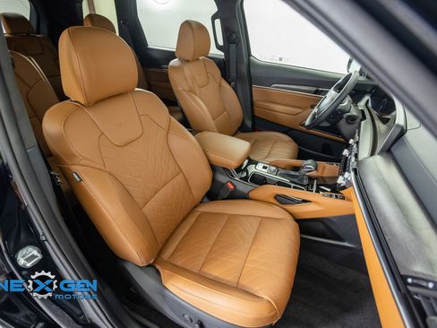 Used 2025 Kia Telluride SX Prestige X-Pro AWD/4WD image 45