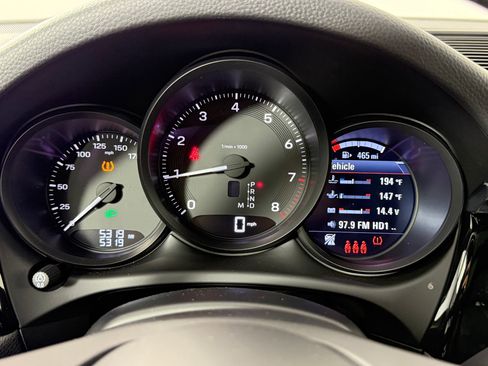 New 2025 Porsche Macan image 23