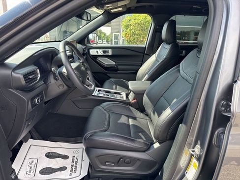 Used 2024 Ford Explorer ST w/ Equipment Group 401A image 19