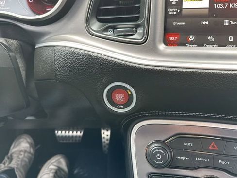 Used 2022 Dodge Challenger SRT Hellcat RWD image 31