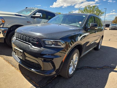 Used 2024 Dodge Durango GT AWD/4WD image 3