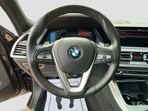 Used 2022 BMW X5 xDrive40i w/ Premium Package AWD/4WD image 11