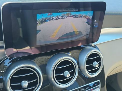 Used 2020 Mercedes-Benz GLC 300 image 30