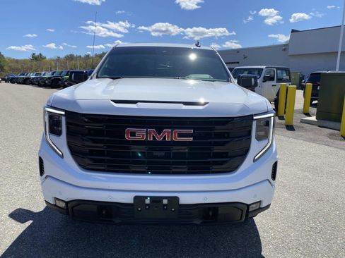 Used 2026 GMC Sierra 1500 Elevation w/ Elevation Premium Package AWD/4WD image 11