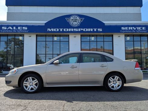 Used 2011 Chevrolet Impala LT w/ Luxury Edition Package FWD image 1