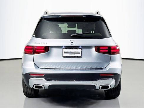 New 2026 Mercedes-Benz GLB 250 image 3
