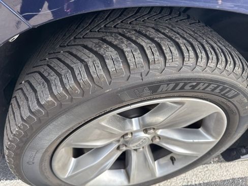 Used 2017 Dodge Charger SXT w/ Navigation & Travel Group image 5