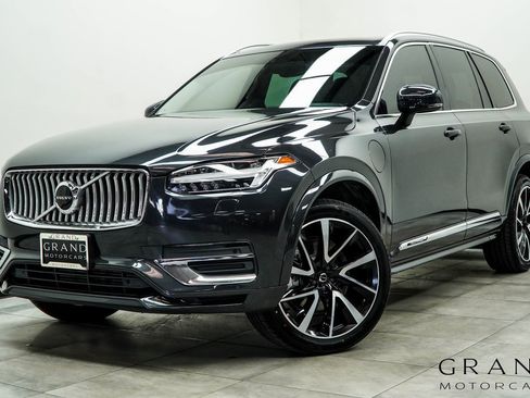 Used 2021 Volvo XC90 T8 Inscription Expression w/ Climate Package image 1
