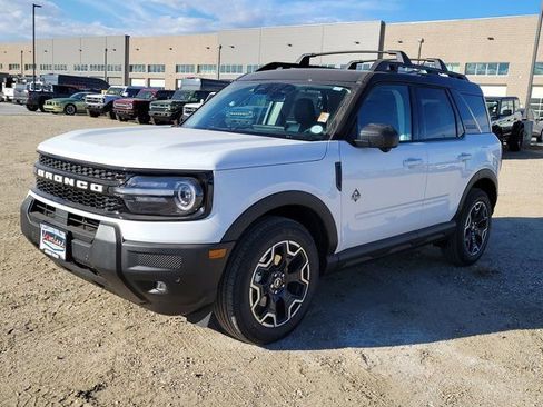 New 2025 Ford Bronco Sport Outer Banks w/ Outer Banks Tech Package+ image 4