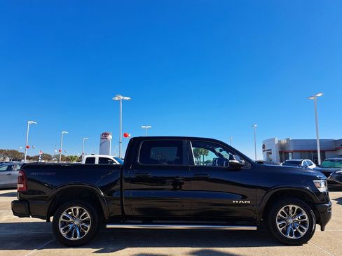 Used 2022 RAM 1500 Laramie w/ Sport Appearance Package image 4