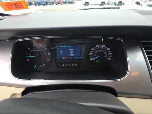 Used 2019 Ford Taurus SEL image 25