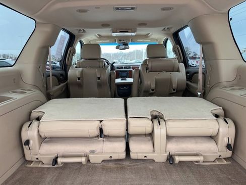 Used 2009 Chevrolet Suburban LTZ image 43