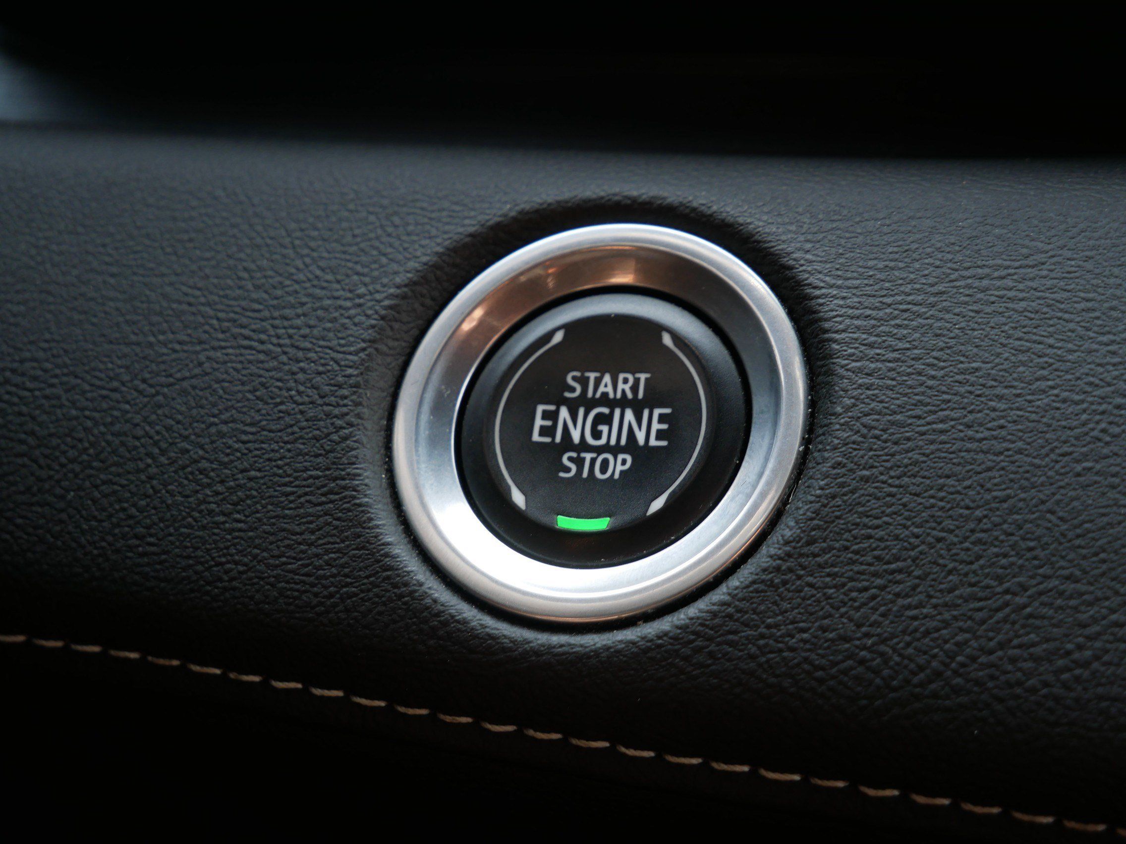 Used 2023 Cadillac Escalade ESV Premium Luxury w/ LPO, Radiant Package AWD/4WD image 31