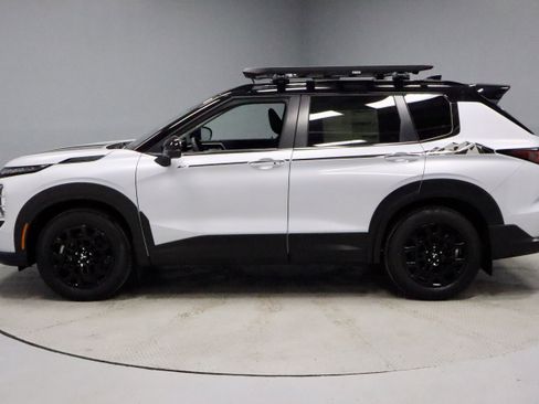 New 2026 Mitsubishi Outlander Trail Edition image 6