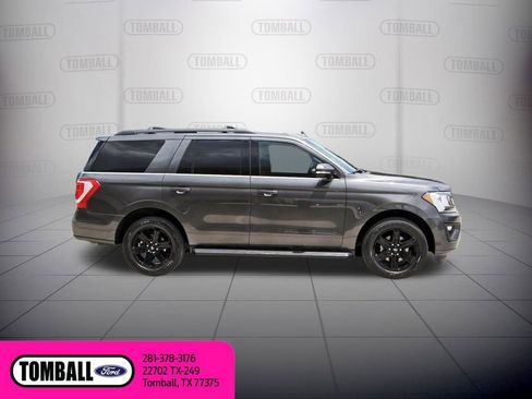Used 2020 Ford Expedition XLT w/ Equipment Group 202A RWD image 8