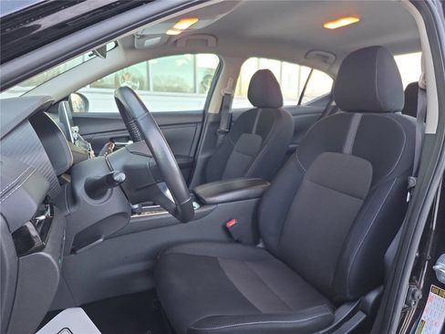 Used 2024 Nissan Sentra SV w/ All-Weather Package image 13